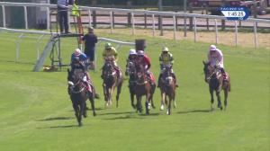 Video preview image for Kempton Park 13:45 - Matchbook Betting Exchange Novices' Hurdle (4)