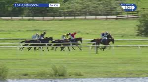 Video preview image for Huntingdon 14:35 - Smarkets 'National Hunt' Maiden Hurdle (5)