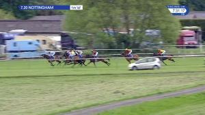 Video preview image for Nottingham 19:20 - Castle Rock Brewery Harvest Pale Fillies' Handicap (5)