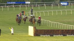 Video preview image for Aintree 20:20 - Smarkets Handicap Chase (2)
