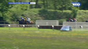 Video preview image for Stratford-on-Avon 14:35 - Inspire Insurance Services Handicap Chase (4)
