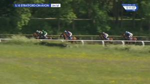 Video preview image for Stratford-on-Avon 17:10 - Inspire Racing Club Membership Standard Open National Hunt Flat (5)