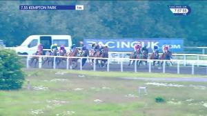 Video preview image for Kempton Park 19:55 - 32red.com Handicap (Qualifier) (4)