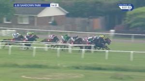 Video preview image for Sandown Park 18:00 - Matchbook Betting Exchange Handicap (Qualifier) (5)