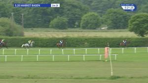 Video preview image for Market Rasen 17:20 - Spectacular Sportage Handicap Chase (4)