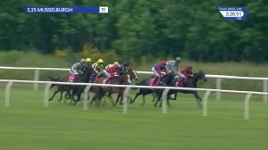 Video preview image for Musselburgh 15:25 - Stobo Castle Ladies' Day Gold Cup Fillies' Stakes (Maggie Dickson) (Listed) (1)