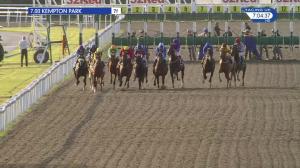 Video preview image for Kempton Park 19:00 - 32Red On The App Store "Confined" Novice Stakes (4)