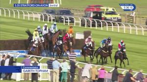 Video preview image for Stratford-on-Avon 17:35 - "Restricted Point-to-point" (Novices' Hunters' Chase) (5)