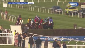 Video preview image for Stratford-on-Avon 19:15 - Skinner's Ladies Open Point-To-Point Championship Final (Hunters' Chase For Lady Riders) (3)