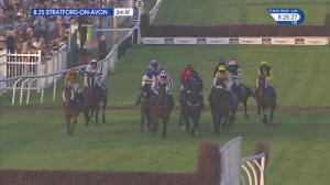 Video preview image for Stratford-on-Avon 20:25 - racinguk.com/freetrial Handicap Hunters' Chase (4)