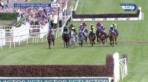 Video preview image for Stratford-on-Avon 16:05 - Bet At racinguk.com Novices' Handicap Chase (4)