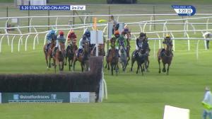 Video preview image for Stratford-on-Avon 17:20 - Racing UK Conditional Jockeys' Handicap Hurdle (5)