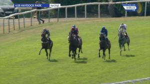 Video preview image for Haydock Park 16:05 - Cash Out At Bet365 Handicap (3)