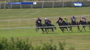 Video preview image for Catterick Bridge 15:40 - Lookers Volkswagen Handicap (5)