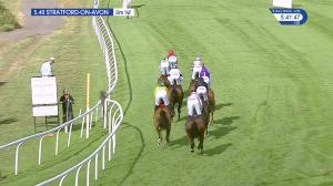 Video preview image for Stratford-on-Avon 17:40 - Dan Skelton Racing Mares' Standard Open National Hunt Flat (4)