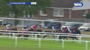 Video preview image for Sandown Park 19:10 - Fizz Fridays At Slug and Lettuce Handicap (3)