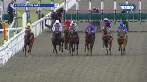 Video preview image for Kempton Park 18:30 - Call Star Sports On 08000 521 321 Nursery Handicap (Qualifier) (4)