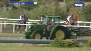 Video preview image for Kempton Park 16:30 - Matchbook Best Value Exchange Handicap (3)
