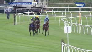 Video preview image for Stratford-on-Avon 14:35 - Walls & Ceilings International Ltd Novices' Hurdle (3)