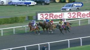 Video preview image for Kempton Park 19:55 - 32Red On The App Store Handicap (Qualifier) (4)