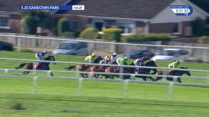 Video preview image for Sandown Park 17:20 - Read Silvestre De Sousa  At 188Bet Handicap (4)