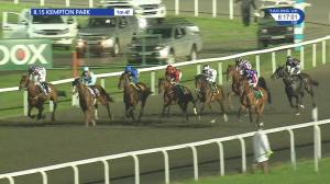 Video preview image for Kempton Park 20:15 - 32Red On The App Store Handicap (5)