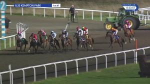 Video preview image for Kempton Park 20:30 - 32Red Handicap (4)
