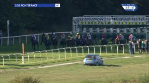 Video preview image for Pontefract 15:50 - Visit The All New racinguk.com Handicap (4)
