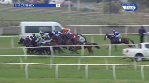 Video preview image for Catterick Bridge 17:10 - Racing Again October 9th Handicap (7)
