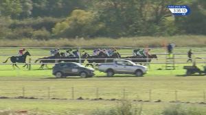 Video preview image for Huntingdon 15:35 - Smarkets Betting Exchange Handicap Hurdle (5)