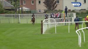 Video preview image for Kelso 15:25 - William Hill Leading Racecourse Bookmaker Novices' Hurdle (4)