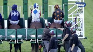 Video preview image for Haydock Park 15:05 - Racing UK Handicap (3)