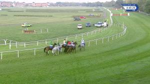 Video preview image for Stratford-on-Avon 16:45 - Watch Racing UK On Sky 426 Mares' Handicap Hurdle (4)