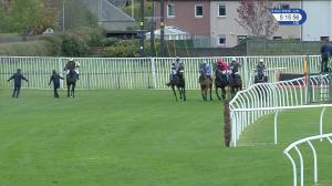Video preview image for Kelso 17:15 - George & Margaret Higgins Retirement Conditional Jockeys' Handicap Hurdle (Qualifier) (4)