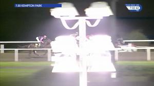 Video preview image for Kempton Park 19:00 - 32Red Casino Handicap (5)