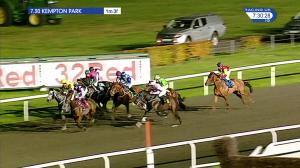 Video preview image for Kempton Park 19:30 - 100% Profit Boost At 32redsport.com Apprentice Handicap (6)