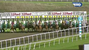 Video preview image for Kempton Park 20:00 - 32Red Amateur Riders' Handicap (4)