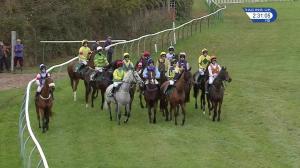 Video preview image for Warwick 14:30 - Smarkets Handicap Hurdle (4)