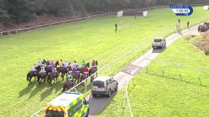 Video preview image for Exeter 13:00 - 188Bet Mobile Bet10 Get10 Novices' Hurdle (4)