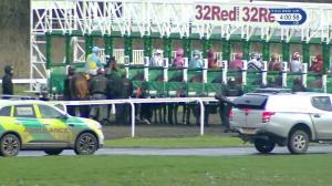 Video preview image for Kempton Park 16:00 - Bet At racinguk.com Fillies' Novice Auction Stakes (5)