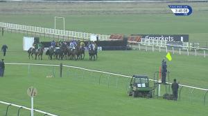 Video preview image for Warwick 15:45 - Smarkets David Nicholson Memorial Fillies' "Junior" Standard Open National Hunt Flat (5)