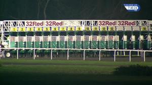 Video preview image for Kempton Park 19:45 - 32Red On The App Store Handicap (4)