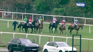 Video preview image for Ascot 12:20 - Molton Brown Novices' Hurdle (2)