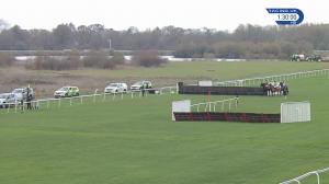Video preview image for Kempton Park 13:30 - Starlight Brightening Lives Beginners' Chase (4)