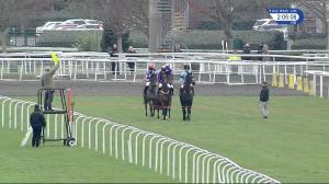 Video preview image for Kempton Park 14:05 - Olbg Mares' Hurdle (Listed) (1)