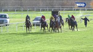 Video preview image for Taunton 14:05 - Taunton Racecourse Owners Club Chase (Novices' Limited Handicap) (4)
