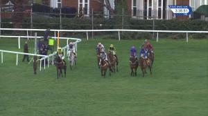 Video preview image for Sandown Park 15:35 - Betfair London National Handicap Chase (2)