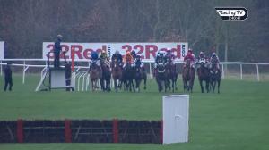 Video preview image for Kempton Park 15:40 - 32Red Download The App Handicap Hurdle (3)