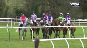Video preview image for Newbury 15:00 - Betway Challow Novices' Hurdle (Grade 1) (1)