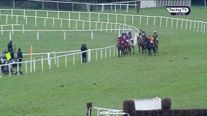 Video preview image for Sandown Park 15:35 - 32red.com Handicap Hurdle (2)